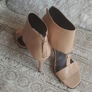 Nine West heals, beigh, size 7, new